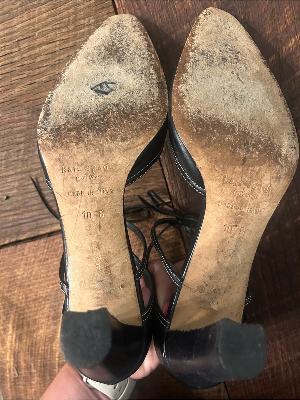 Kate Spade Vintage-Style New York heels -classic black leather pump - Picture 12 of 13
